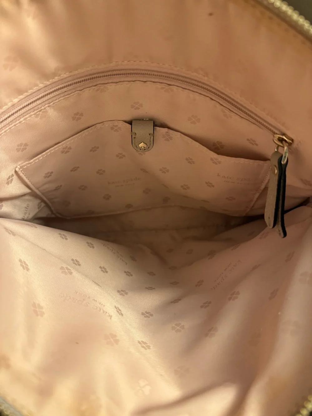 kate spade zip essentials